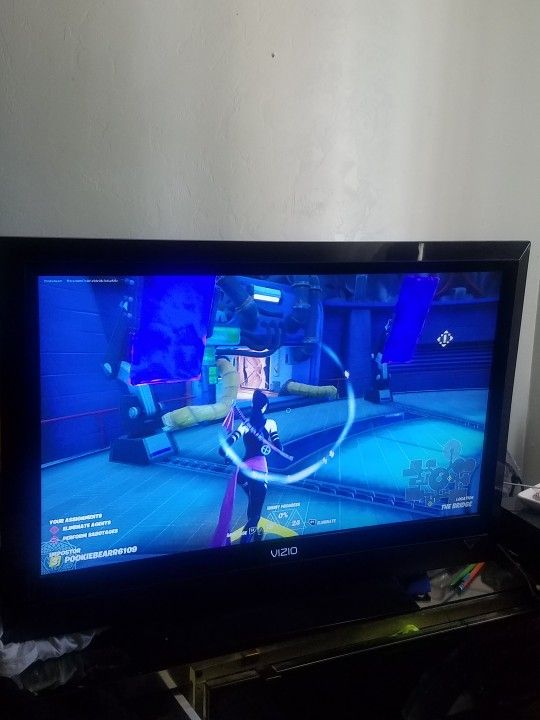 32' Vizio Good Condition