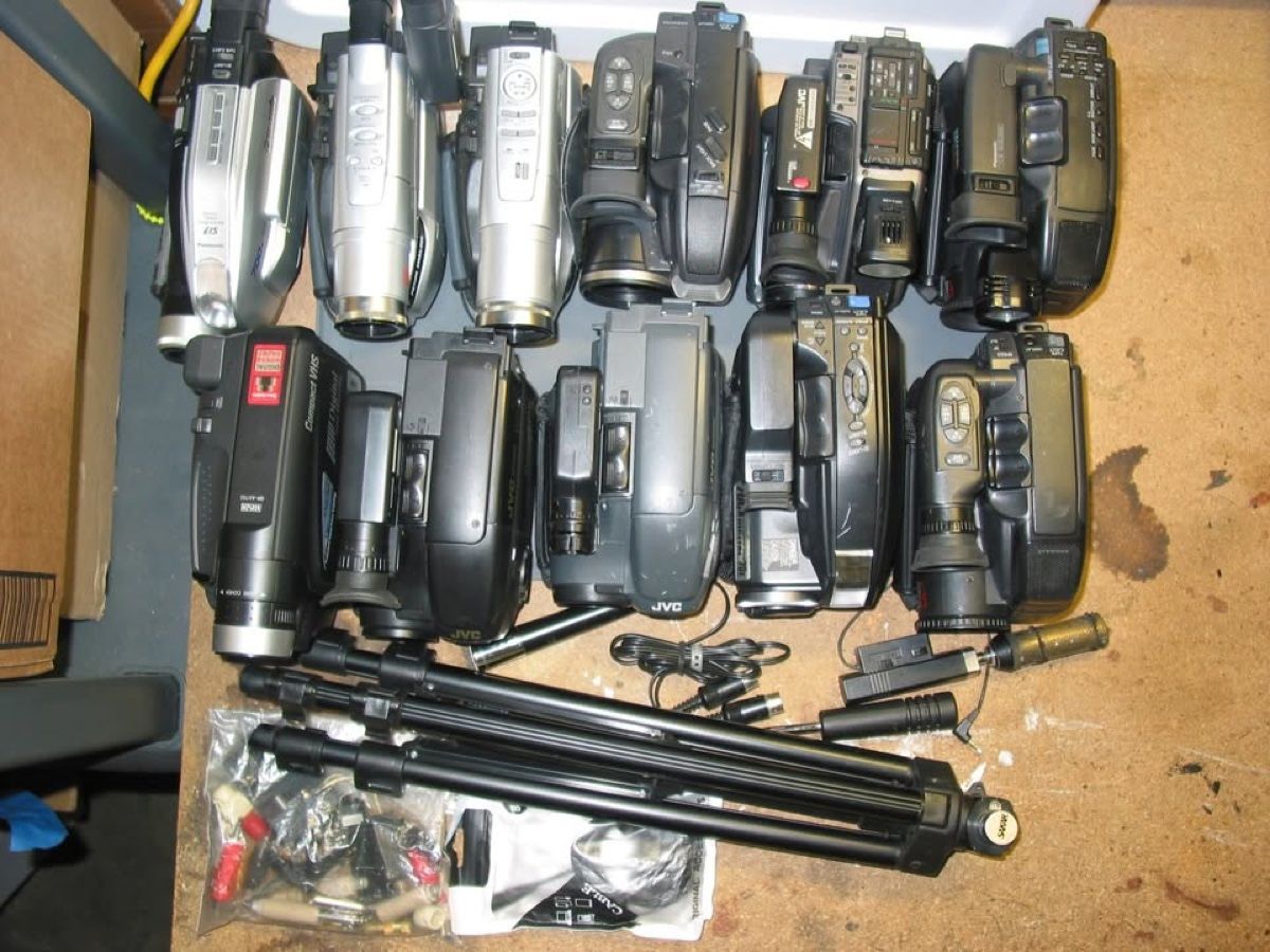 JVC Panasonic Vintage VHS-C Tape 11 Camcorder Lot for Repair/parts NON-WORKING
