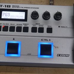 Boss GT-1B Bass Multi Effects Processor Pedal used. tested. in a good working order. with USB computer cord. 