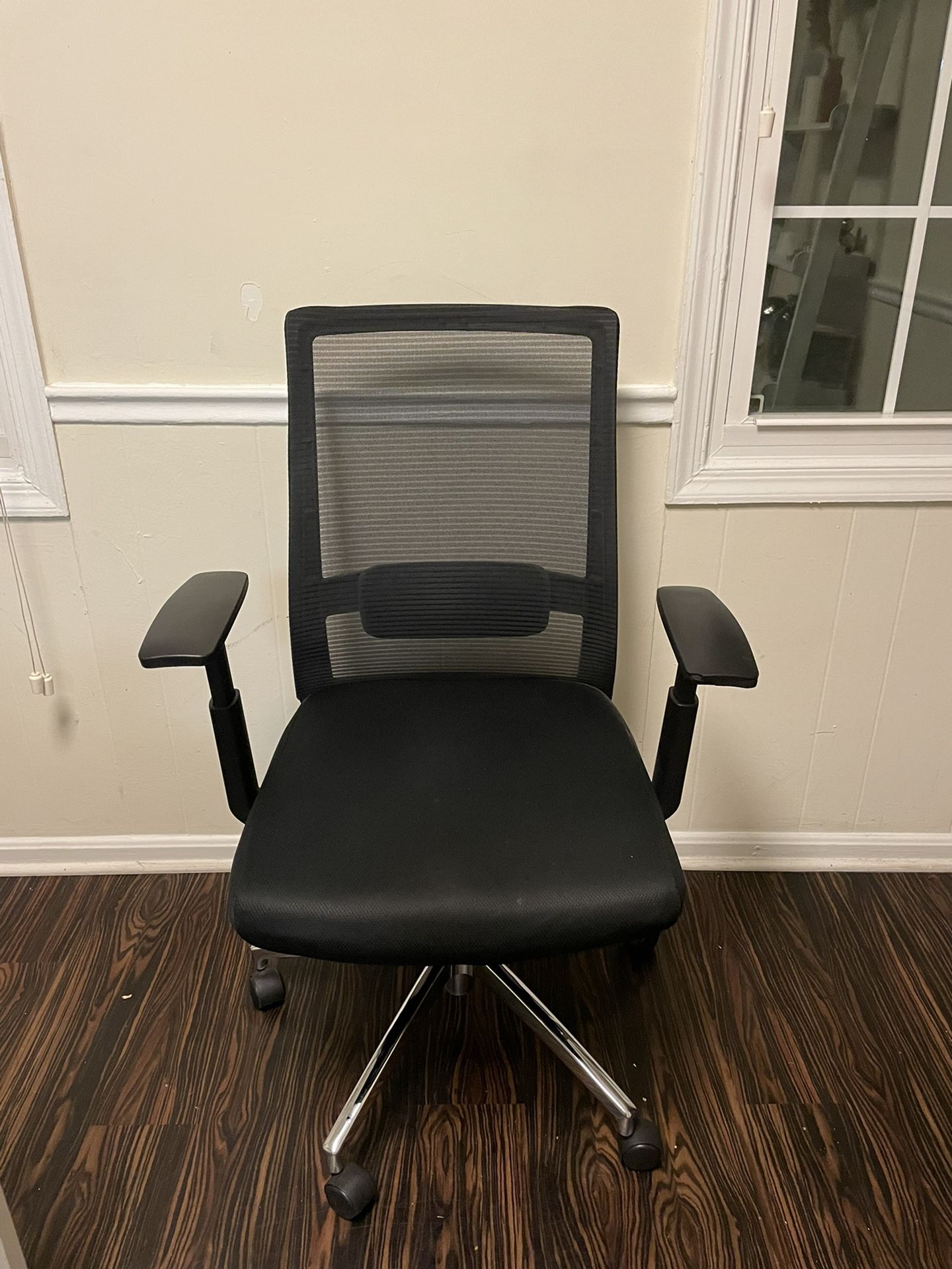 Office Chair/ Desktop Chair 
