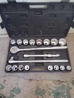 Pittsburgh 3/4" Jumbo Metric Socket Set "It's Available"