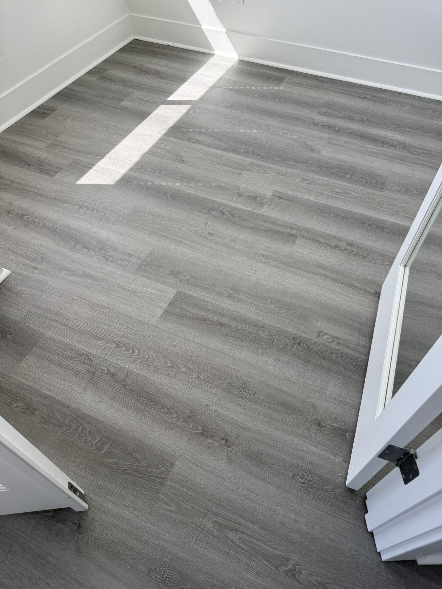 Lvp Flooring Have 158sqft ( 1.50$ Per Sqft ) PRICE FIRM