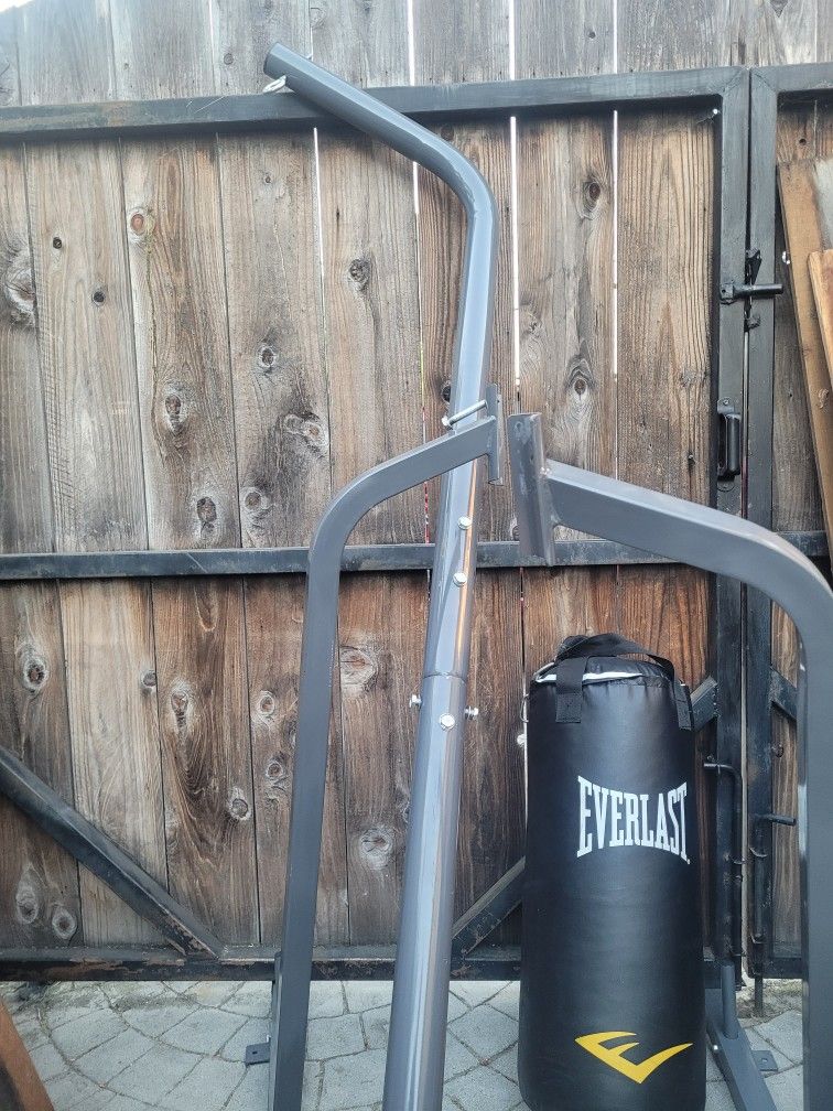 punching👊 Bag n stand