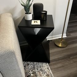 Modern Black Coffee Table – Gently Used