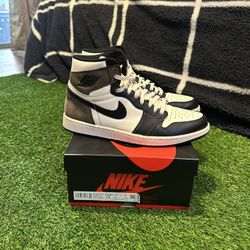 Jordan 1 Retro High Mocha size 12 Men 