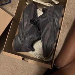 Yeezy 700