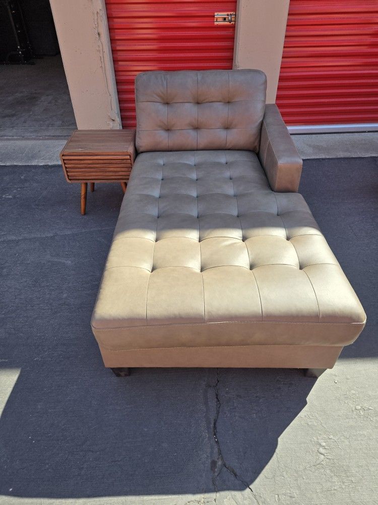Leather Chaise