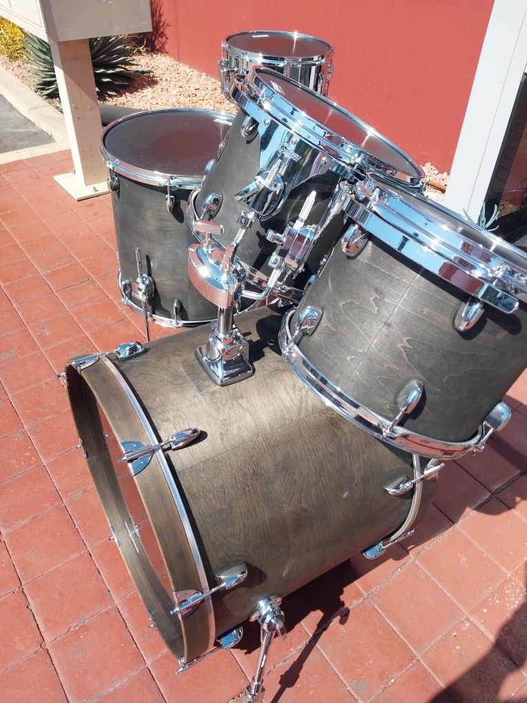 Gretsch Black Hawk 5 Piece Drum Set