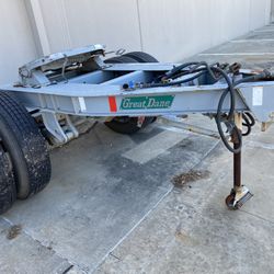 great dane single-axle converter dolly. It needs new tires all four of them GREAT DANE LIMITED PARTNERSHIP CHICAGO, IL  DATE  02/09  GVWR  11340  KG  