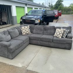Large Grey Sectional (Free Delivery)