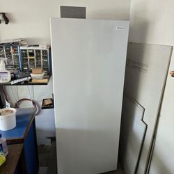 Frigidaire Upright Freezer (13ft3)