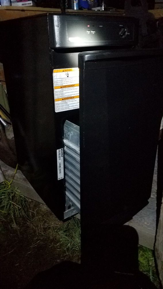 KENMORE (trash compactor) for Sale in Bremerton, WA OfferUp