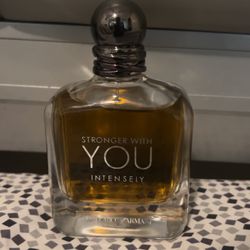 Giorgio Armani, stronger with you intensely
