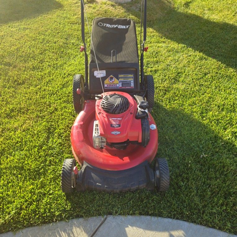 Troy-Bilt Lawnmower TB-110