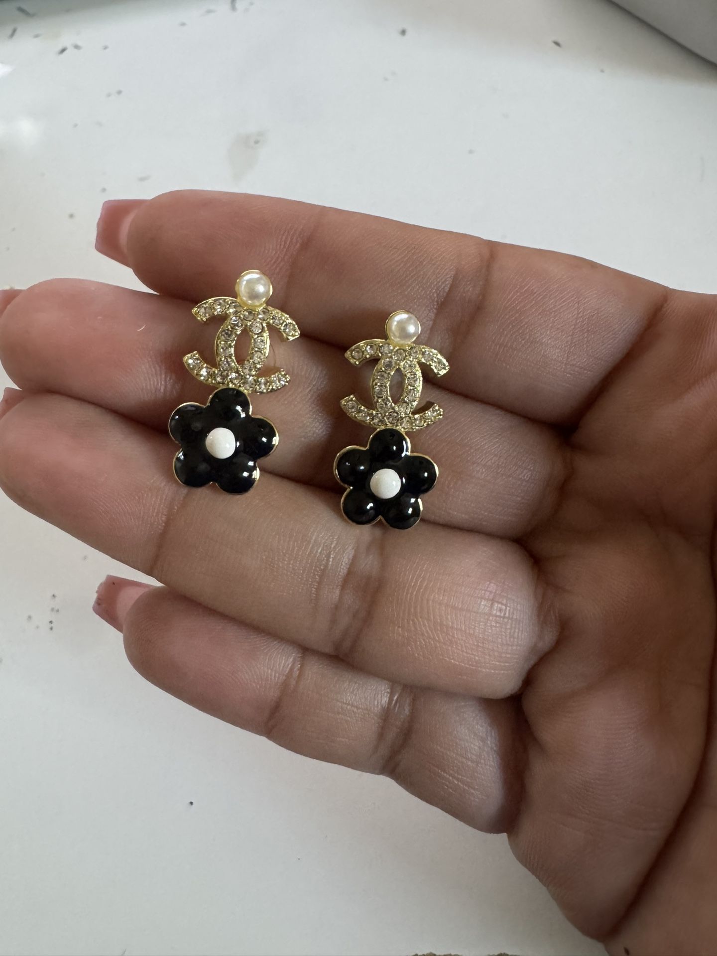Women’s Earrings