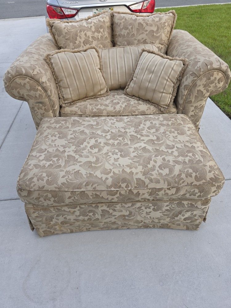 Oversized Chair With Footstool