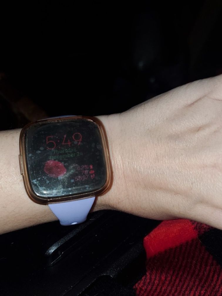 Fitbit Versa With Extra Band