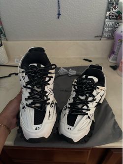 Balenciaga tracks size 9