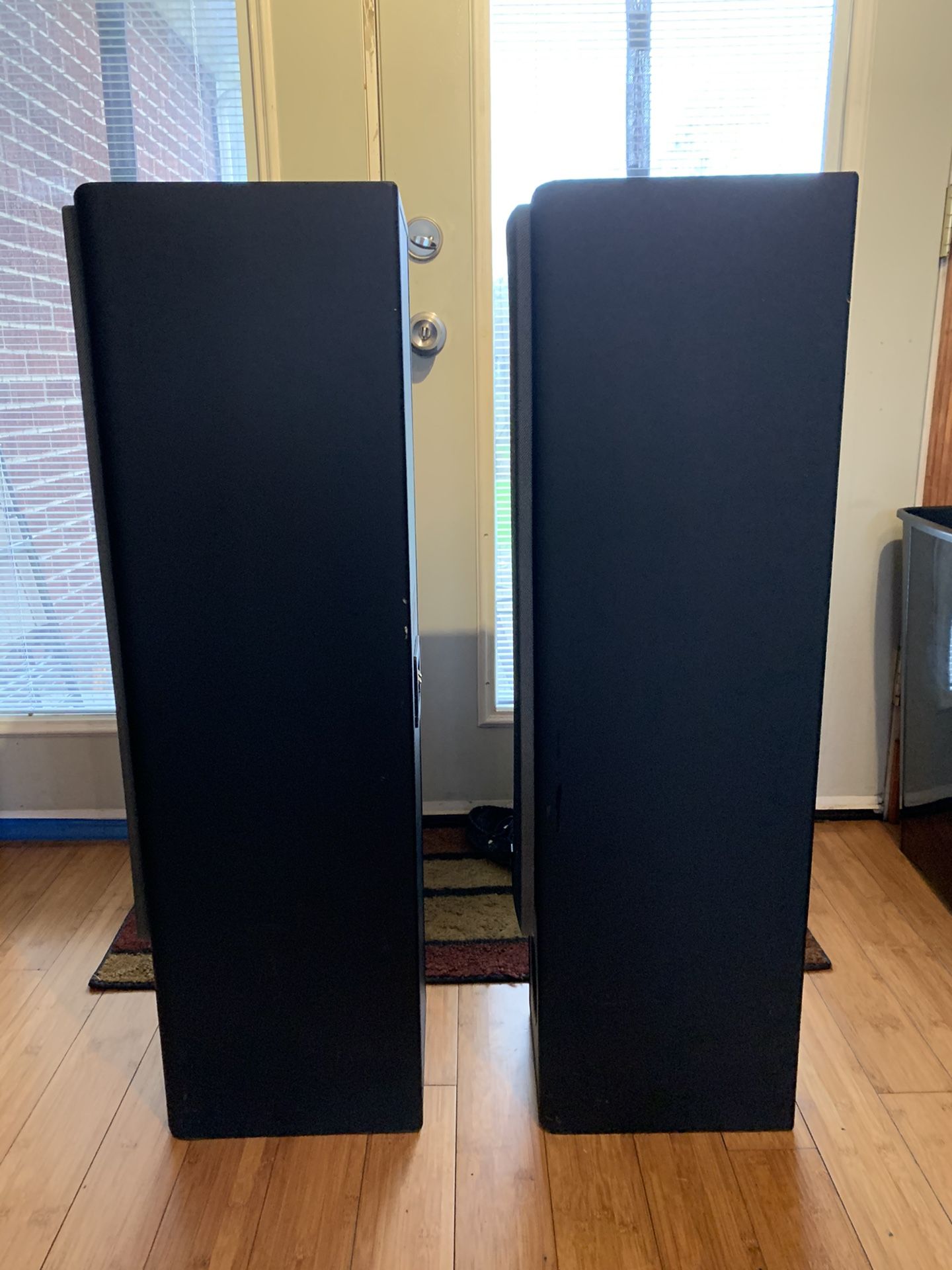 Yamaha NSA100XT Natural Sound Speaker Pair for Sale in Lake in the