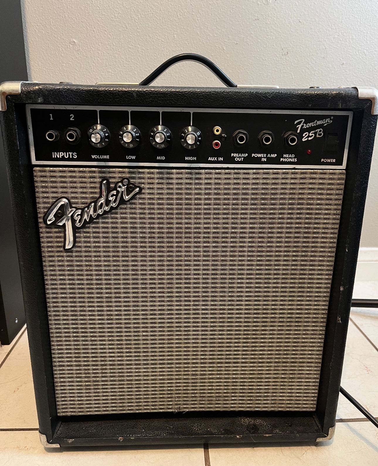 Fender Frontman 25 B Electric Bass Amp