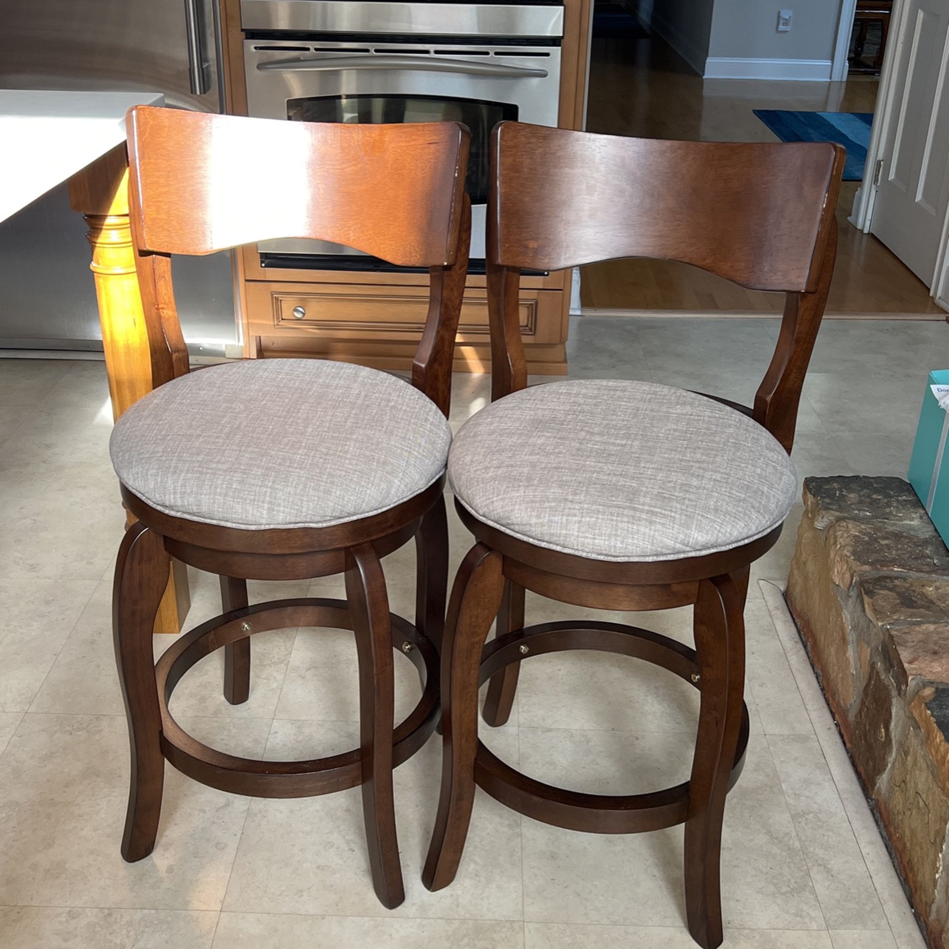 New 24 “ High Chairs