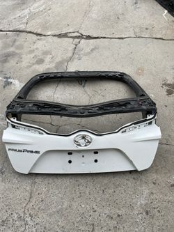 Prius Prime Tailgate