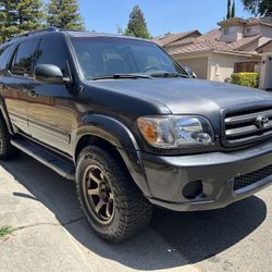 2003 Toyota Sequoia Limited 2WD