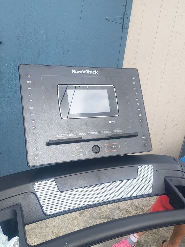 Nordritrack Treadmill 