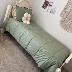 Twin Bed With Box Spring 