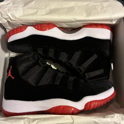 Velvet Bread 11s Size 10 300$ Willing To Negotiate 