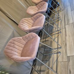 Beautiful Set 4 Bar Stools Exelent Condition Velvet 24"