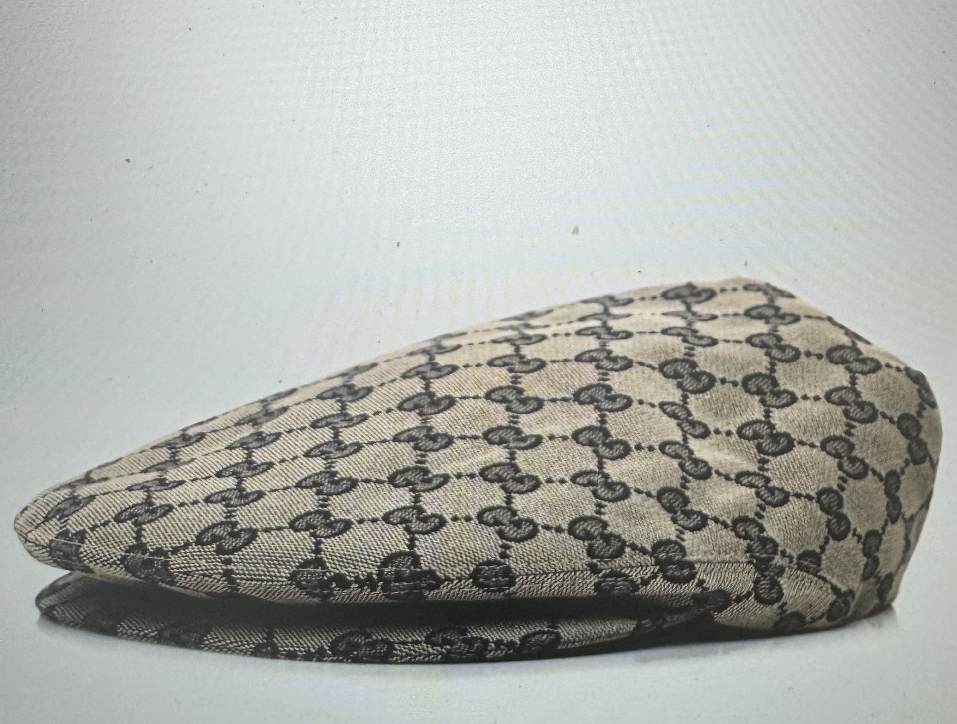 Authentic Brand New GUCCI Monogram Flat Cap in Navy XS