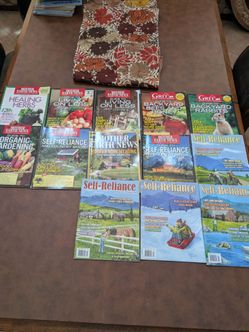 Mother Earth News, Self-Reliance, and Grit Magazine Lot Home steading Off Grid Prepper