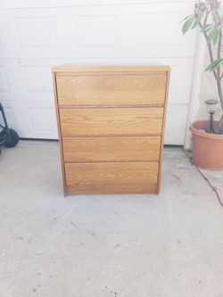 Dresser
