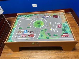 Play Lids Table
