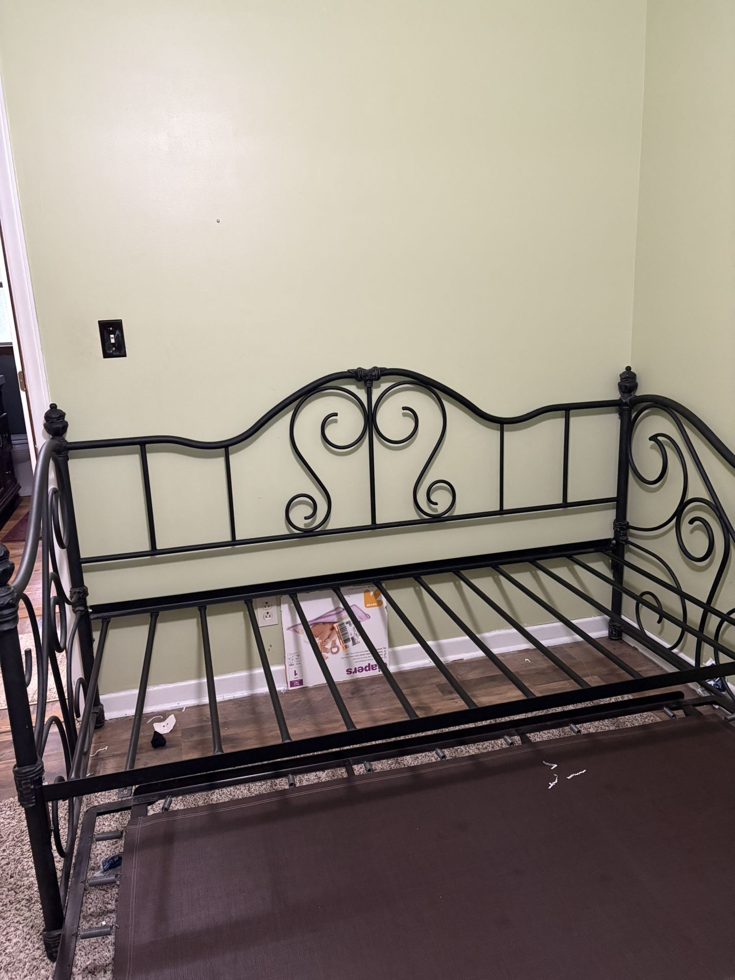 Daybed With Trundle