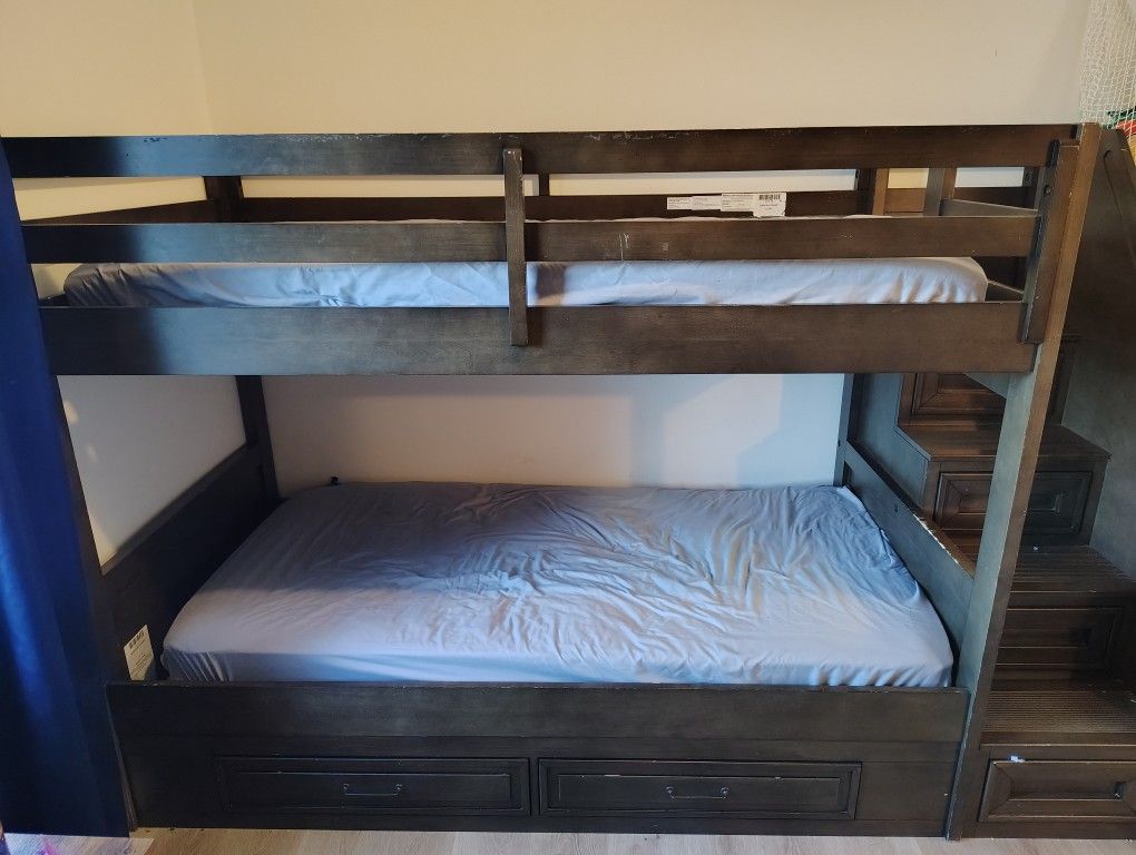 Bunk bed With Stairs/Drawers. Two Twin Mattresses Included.
