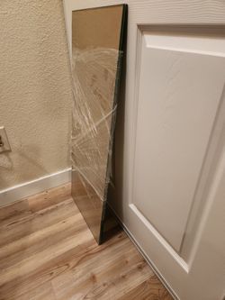 NEW IKEA UTRUSTA GLASS SHELVES