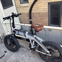 Aventon Sinch E-bike 