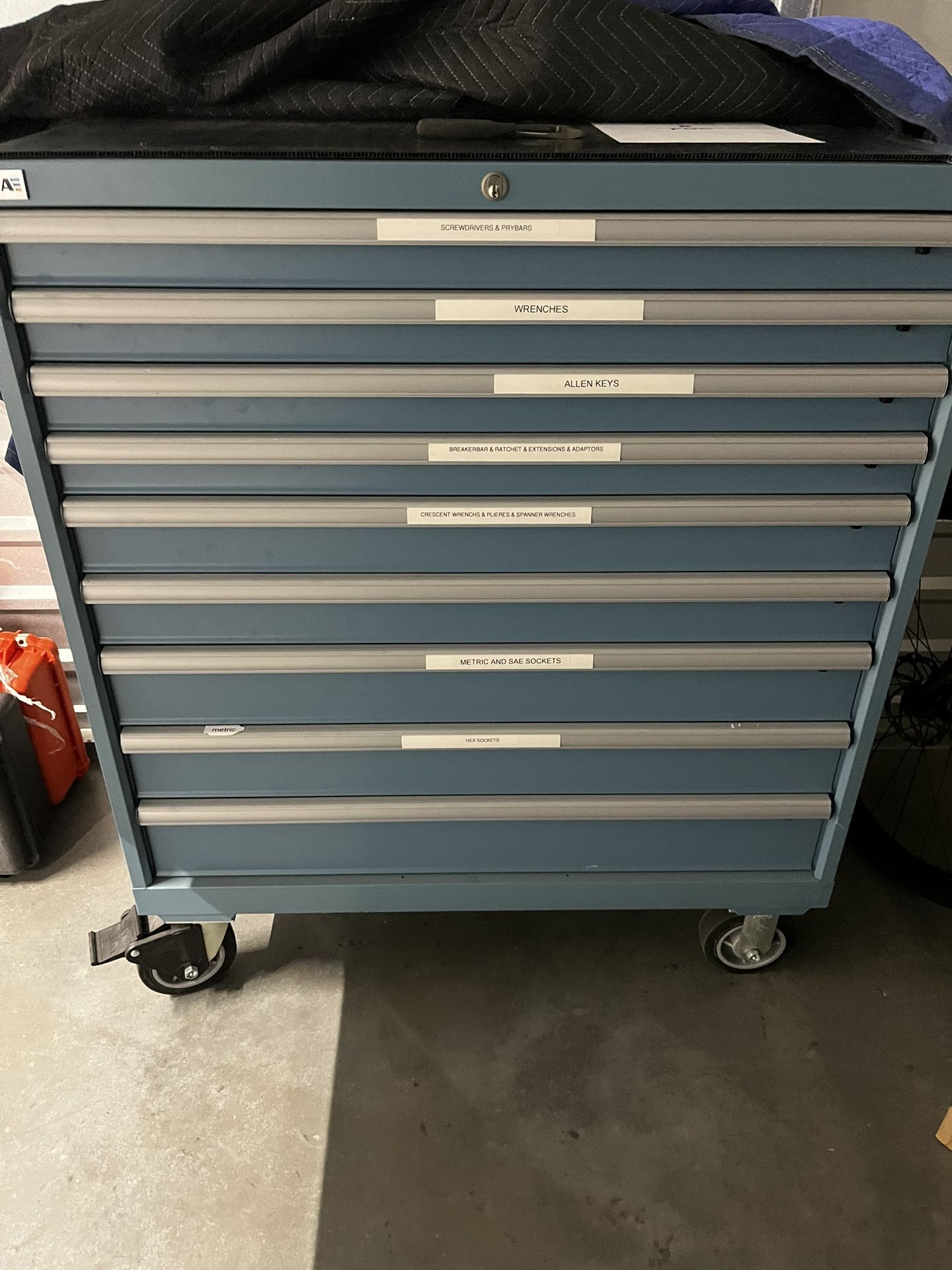 Lista Rolling Cabinets