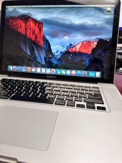 Apple MacBook Pro A1286 15.4 inch Core 2 Duo 2.4GHz 4gb Ram 512GB SSD 