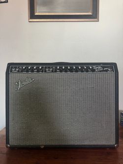 Fender Twin Reverb Guitar Amplifier