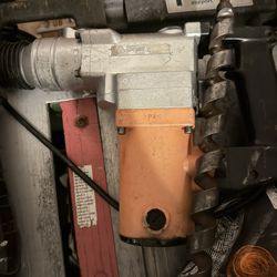 Small Hammer