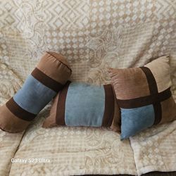 Decorative Throw Pillow Set of 3