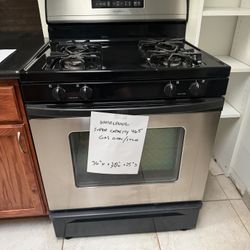 Gas Stove And Oven. Whirlpool 