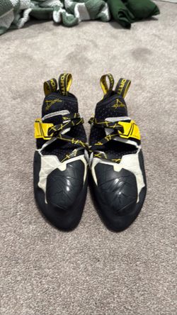 La Sportiva Solution climbing shoes size 8M