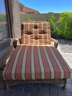 5 Piece Wicker Patio Set
