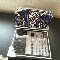 Vera Bagley Cosmetic Bag & Makeup Brushes NEW