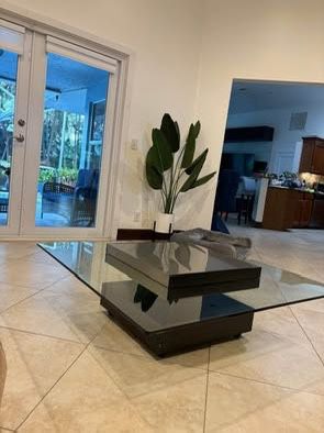 Coffee table from El Dorado Furniture 43 x 43 inch