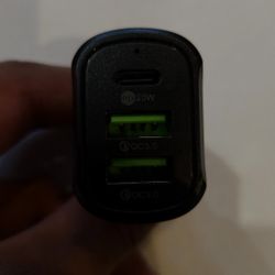 Car Cable Expansion Plug 2x USB + 1x USB-C